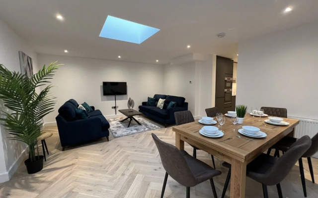 Isleworth Apartments