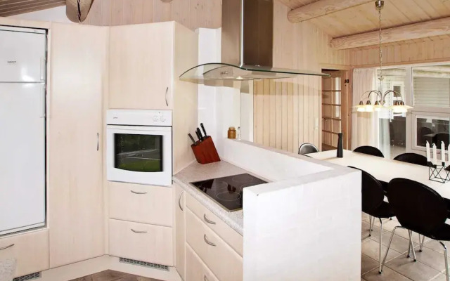 6 Person Holiday Home in Tarm