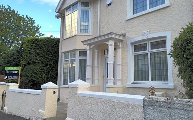 Wynberg House Swansea Bed  Breakfast