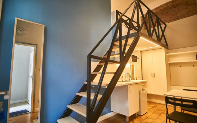 Z40 Apartments - hostAID