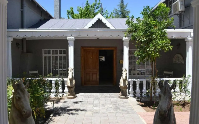 Hobbit Boutique Hotel