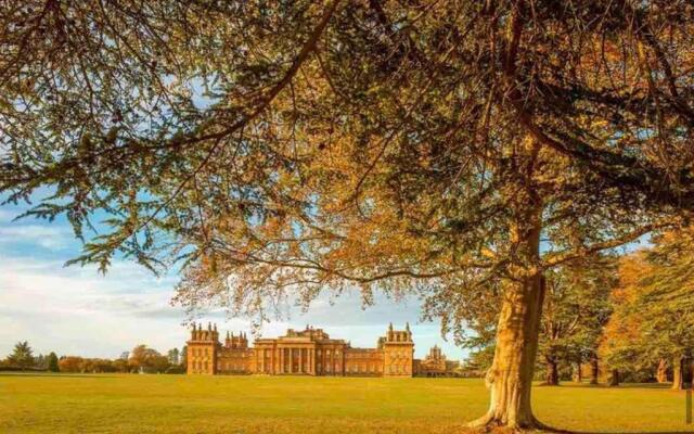 Oxfordshire Living - The Churchill Apartment - Woodstock