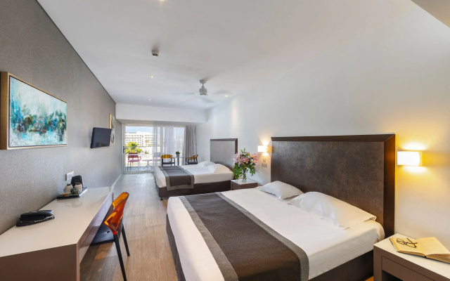 Faros Hotel Ayia Napa