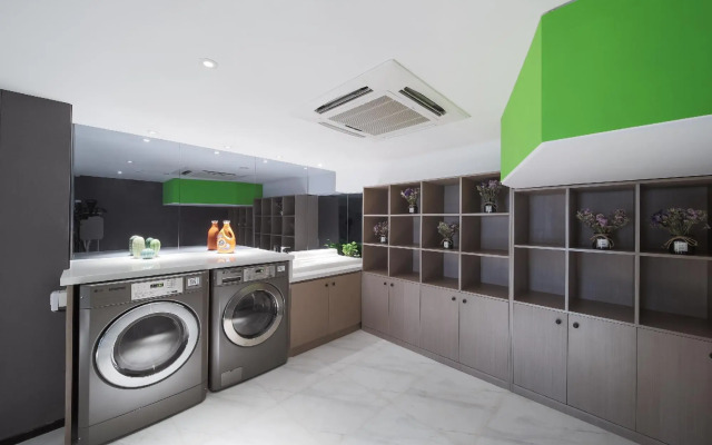 Ibis Nanjing South Railway Station North Square Hotel