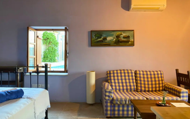 Eveleos Country House