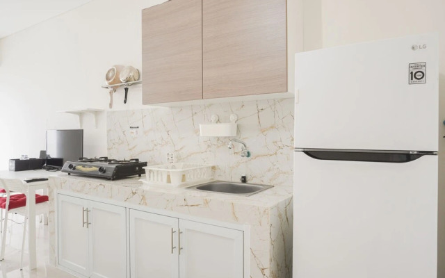 Cozy Stay 2BR at Paradise Mansion Apartment