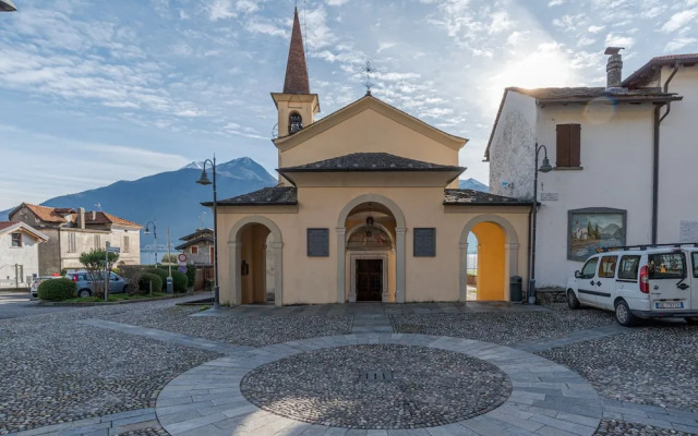 Pianello Charming Lake View