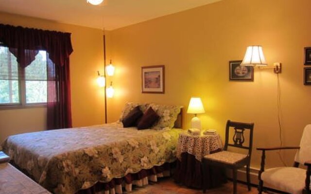 Country At Heart B & B