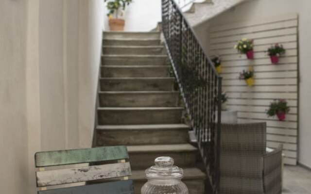 Barone Apartments