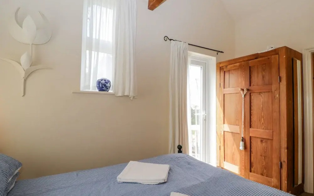 Parkfield Cottage