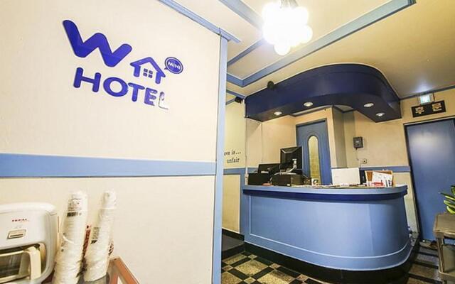 W mini hotel - Hostel