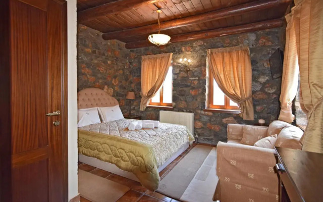 Luxurious Residence at the Village Square