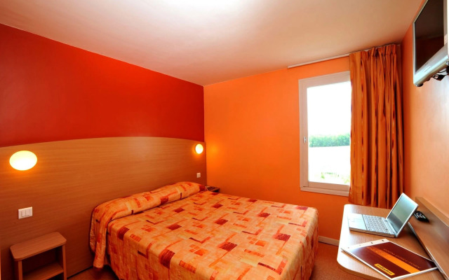 Hotel initial by balladins Roissy CDG / Saint-Mard