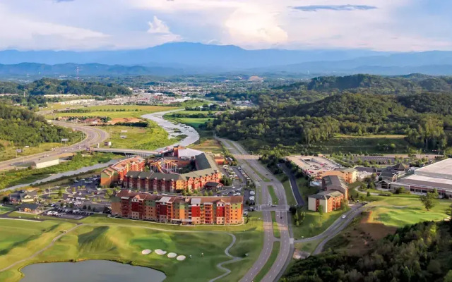 Wilderness at the Smokies - Stone Hill Lodge