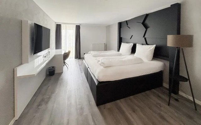 DORMERO Hotel Weingarten