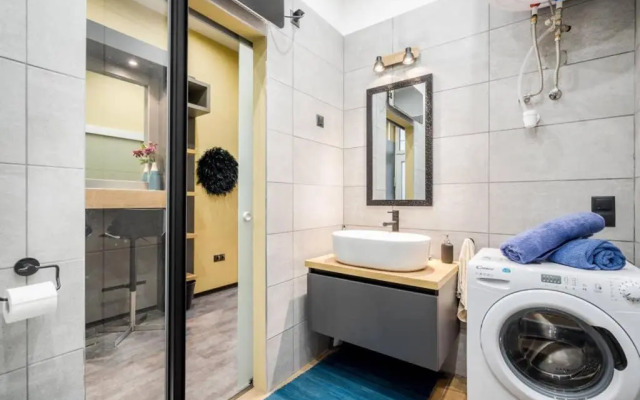 Luxury Pilvax Studio