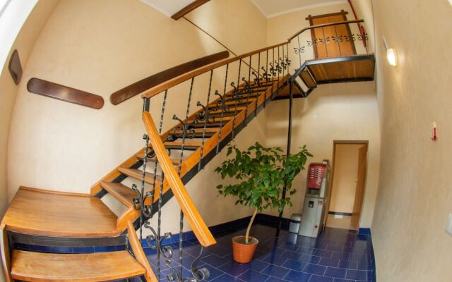 Grand Hostel
