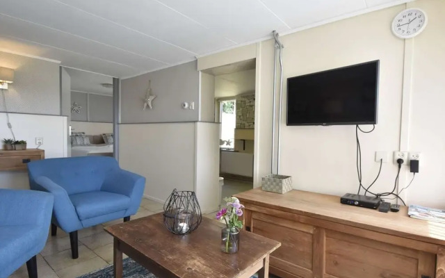 Lovely Holiday Home With Garden, Barbecue, Garden Furniture