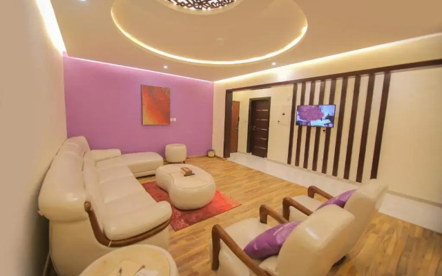 Golden Night Hotel