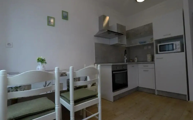 Comfortable Apartment in Stari Grad