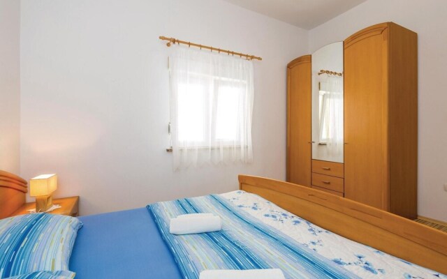 Stunning Apartment in Lukovo Sugarje With 2 Bedrooms