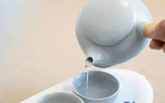 Rezen Select Hotel (Chaka Salt Lake)