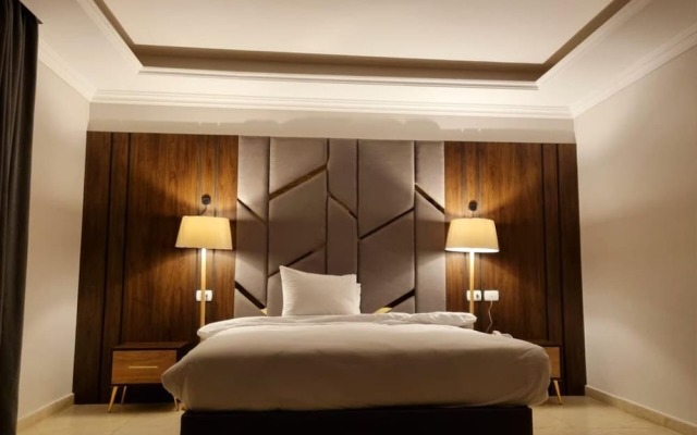 Grand Plaza Hotel