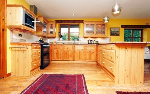 Braunton Burland House 5 Bedrooms