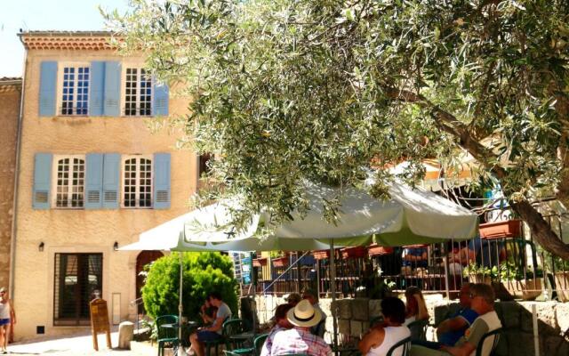 La Bonne Etoile - The Good Star