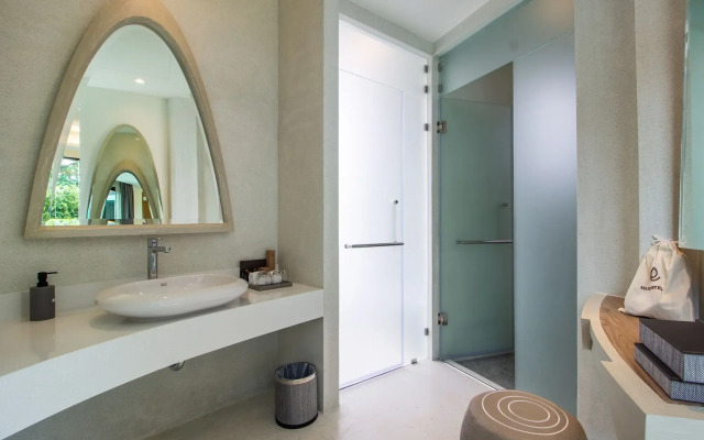 Rachabhura Hotel