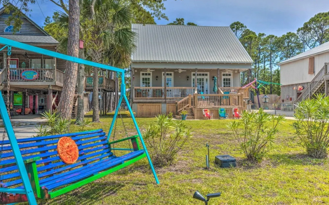 Stunning Views & Waterfront Fun: Aloe Bay Home