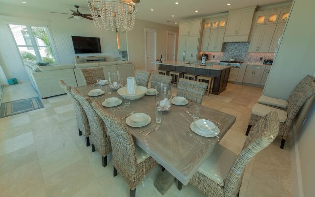 Beach Side Paradise Apartment 7