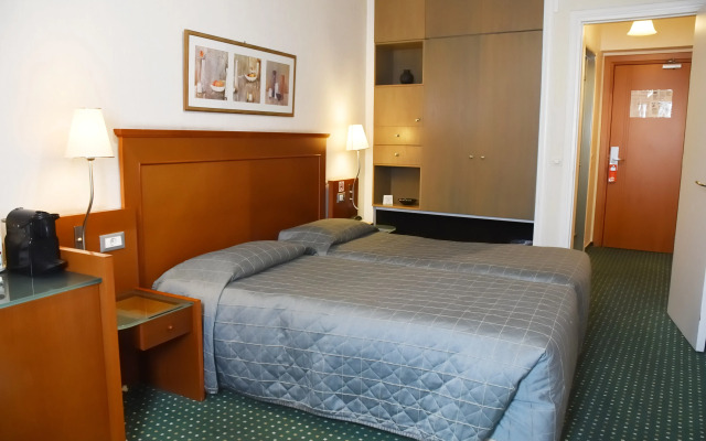 Adrian Hotel