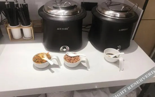 City Comfort Inn（Yangchun Spring Bay Shilin Longgong Rock）