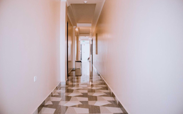 Madras Hotel and Apartments