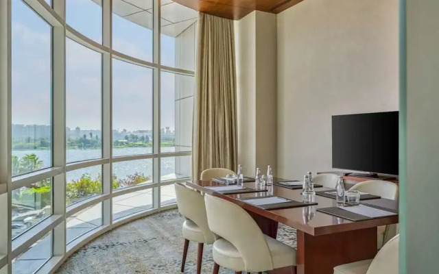 Hilton Cairo Nile Maadi