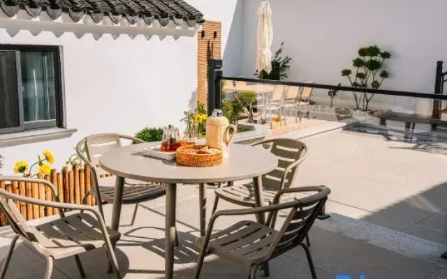 Suzhou Yinghu Suoyuan Homestay (Taihu Lake Eastern Mountain Scenic Area)