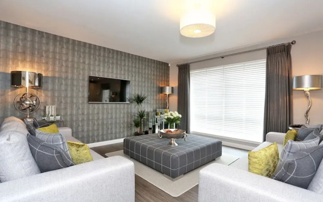 Town & Country Apartments -Priory Park