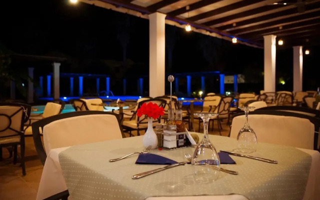 Pefkos Village Resort