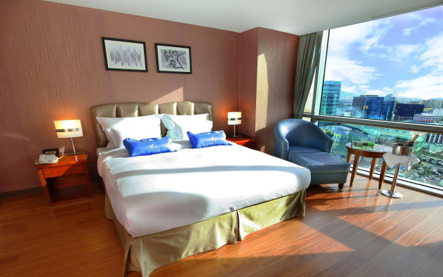 Blue Sky Hotel & Tower