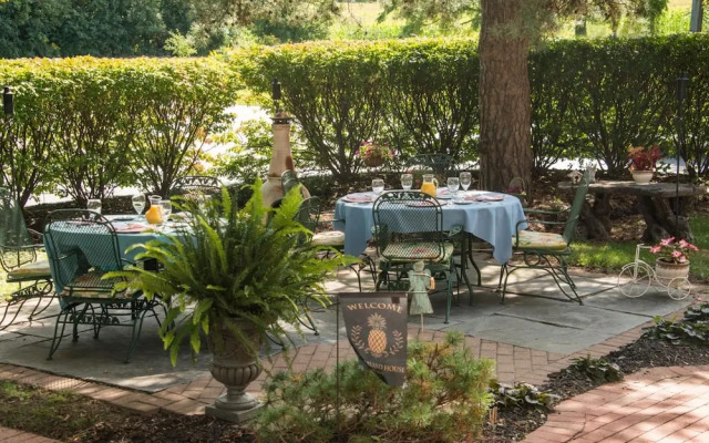 Sutherland House Victorian Bed & Breakfast