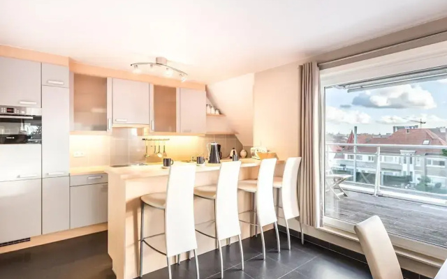 Maeterlinck 201 Sunny Penthouse in Koksijde