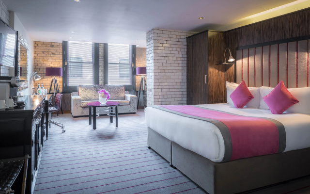 The Trinity City Hotel