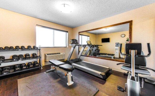 Comfort Inn & Suites Hays I-70