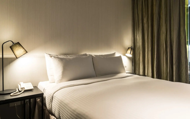 Vendome East Inn