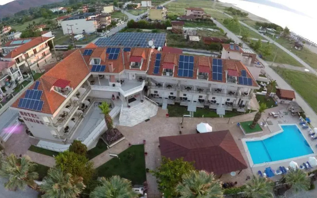 Hotel Rihios