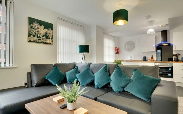 Charltons Bonds Apartments 1B - By Week2Week