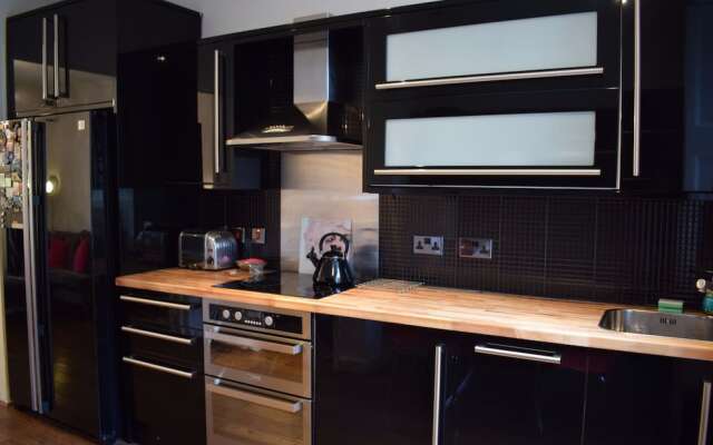 2 Bedroom Apartment In Islington Angel