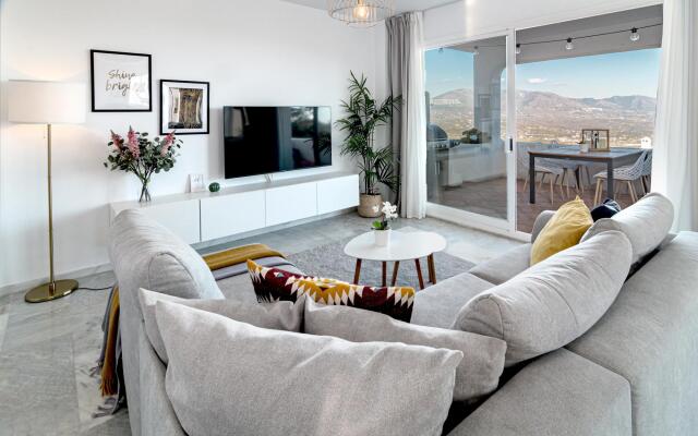 LJ- Modern flat with spectacular views in mountain