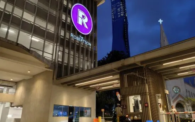 The Robertson N10 Jalan Alor Petaling Street Merdeka 118 2R2B 7Pax – Exterior – Kuala Lumpur